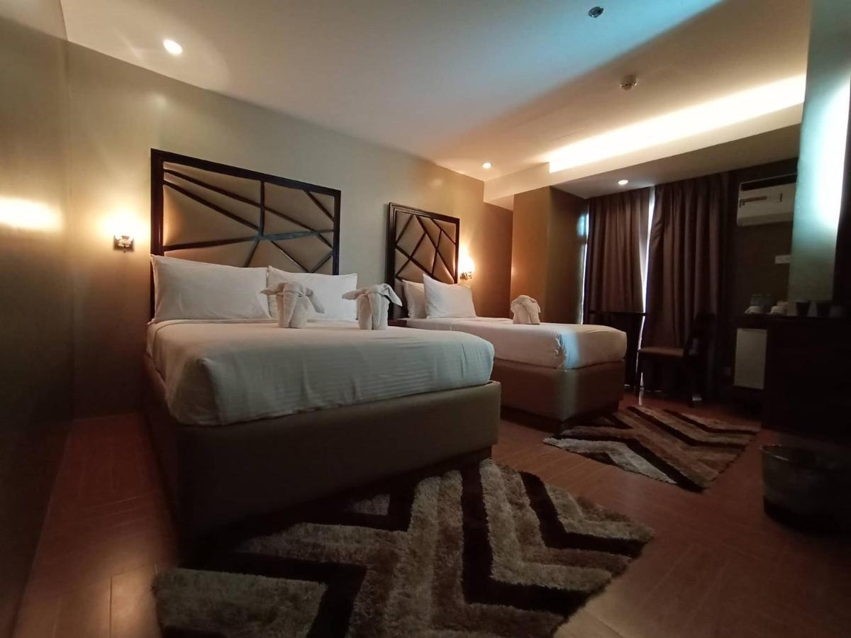 Treasure Island Hotel With Mini Water Adventure Masbate City Buitenkant foto